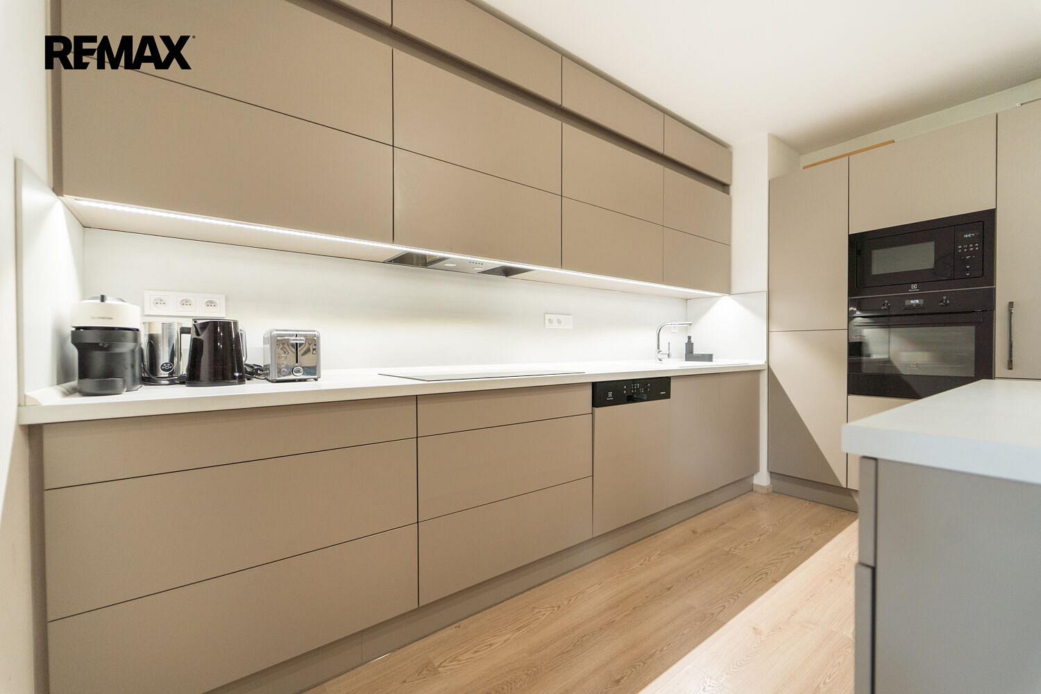 Prodej bytu 4+kk 110 m² – fotografie 3