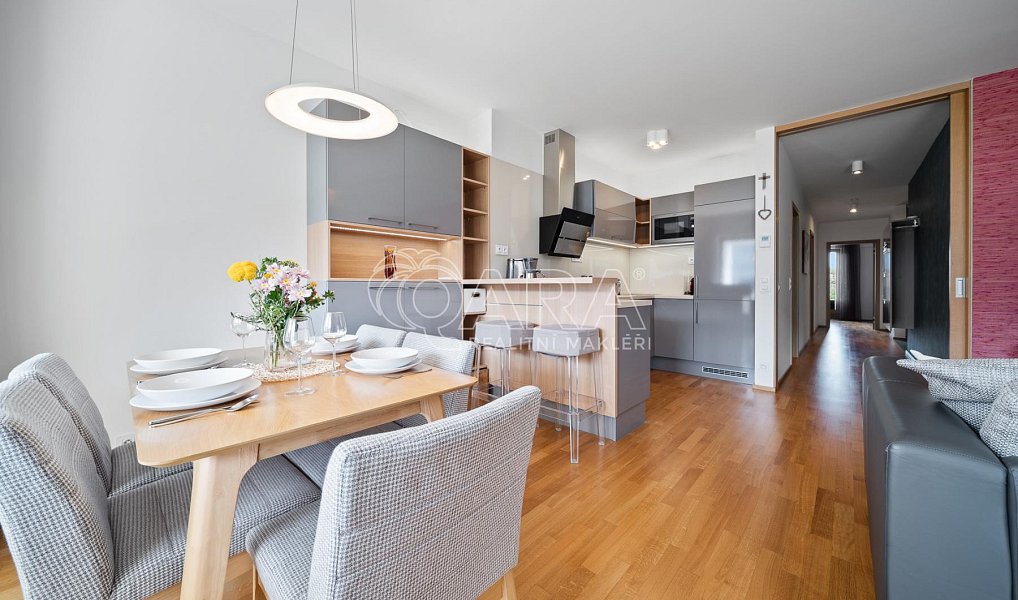 Prodej bytu 3+kk 88 m², Praha – náhled fotky 2