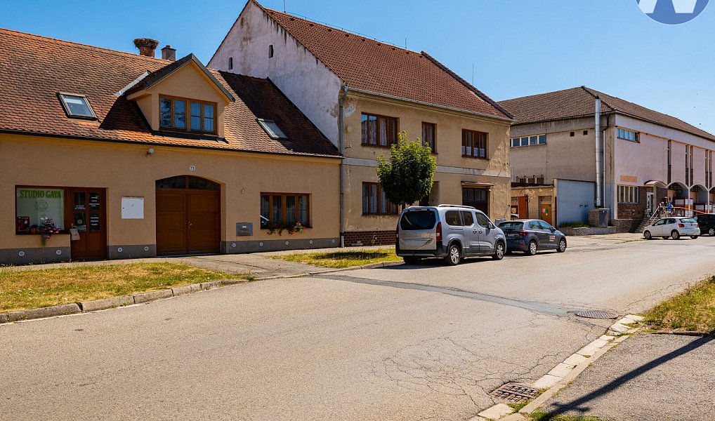 Prodej domu 240 m² s pozemkem 324 m², Netolice – náhled fotky 22