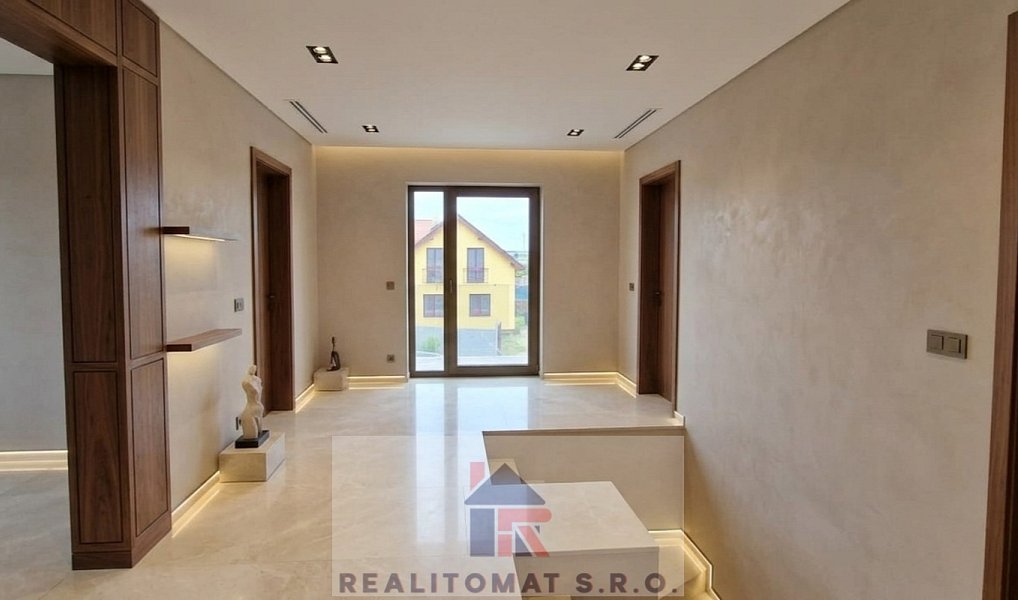 Prodej domu 190 m² s pozemkem 842 m², Polerady – náhled fotky 11