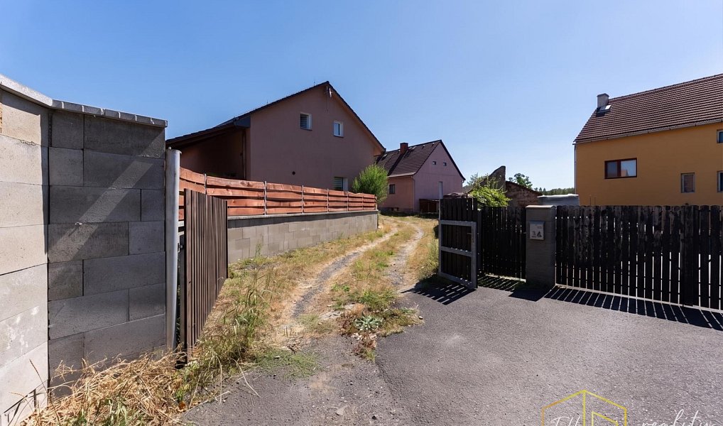 Prodej domu 250 m² s pozemkem 1 848 m², Modlany – náhled fotky 4