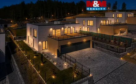 Prodej domu 219 m² s pozemkem 940 m², Velké Popovice, okres Praha-východ