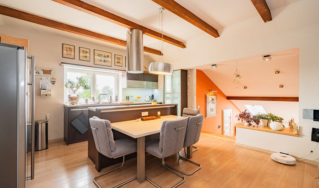 Prodej domu 147 m² s pozemkem 858 m², Unhošť – náhled fotky 17