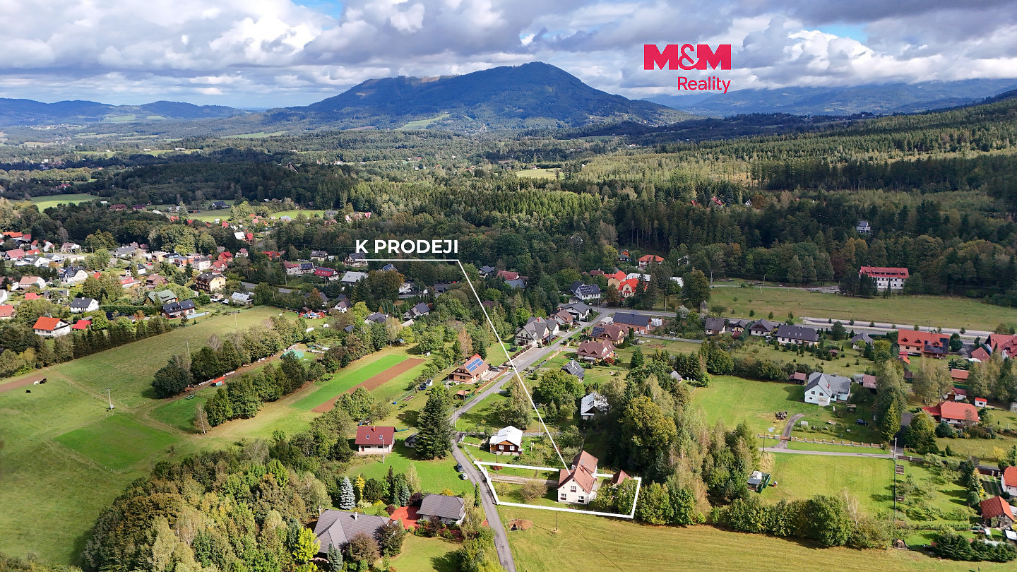 Prodej domu 150 m² s pozemkem 1 051 m²