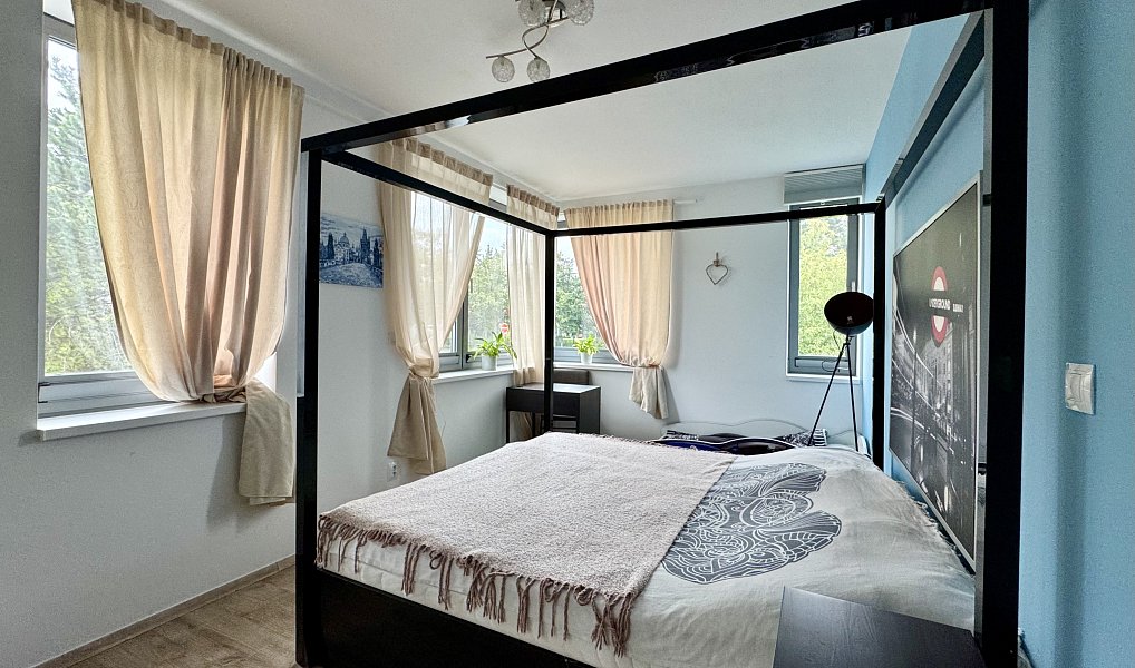 Pronájem bytu 3+kk 94 m², Praha – náhled fotky 12