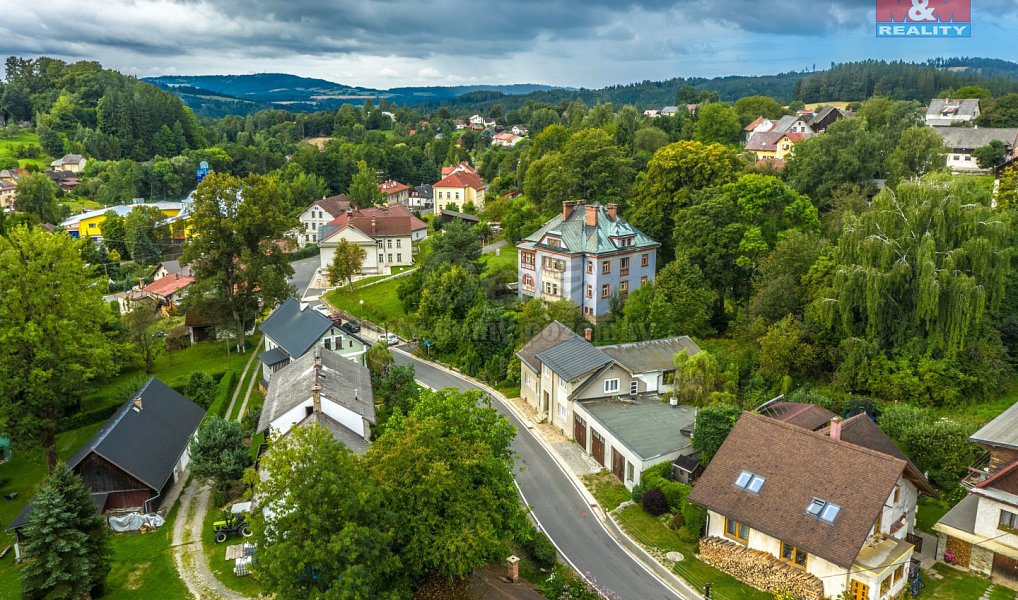 Prodej domu 246 m² s pozemkem 605 m², Jesenný – náhled fotky 6