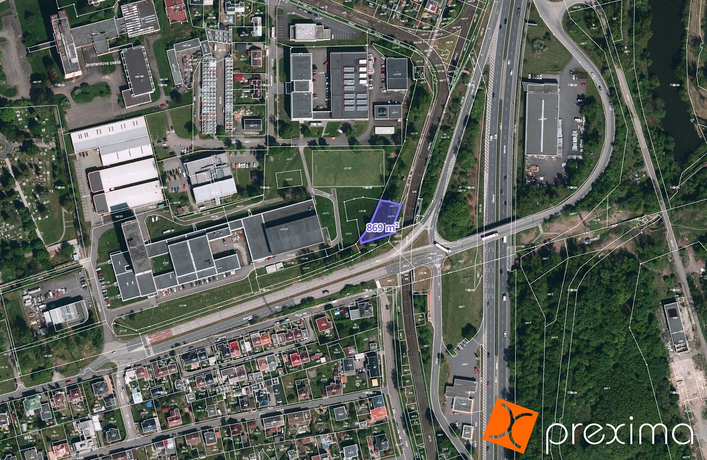 Prodej komerčního pozemku 869 m²