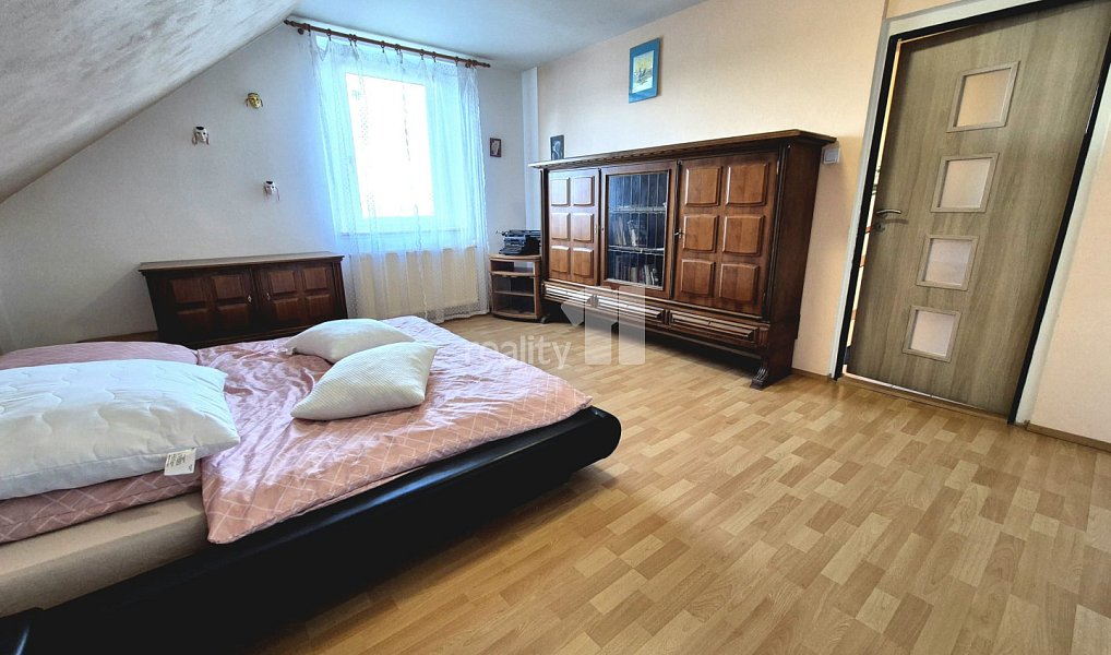 Prodej domu 189 m² s pozemkem 775 m², Aš – náhled fotky 28