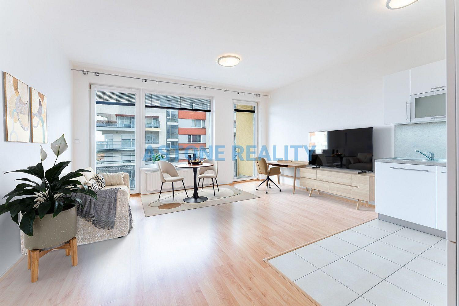 Prodej bytu 1+kk 38 m² — photo 2