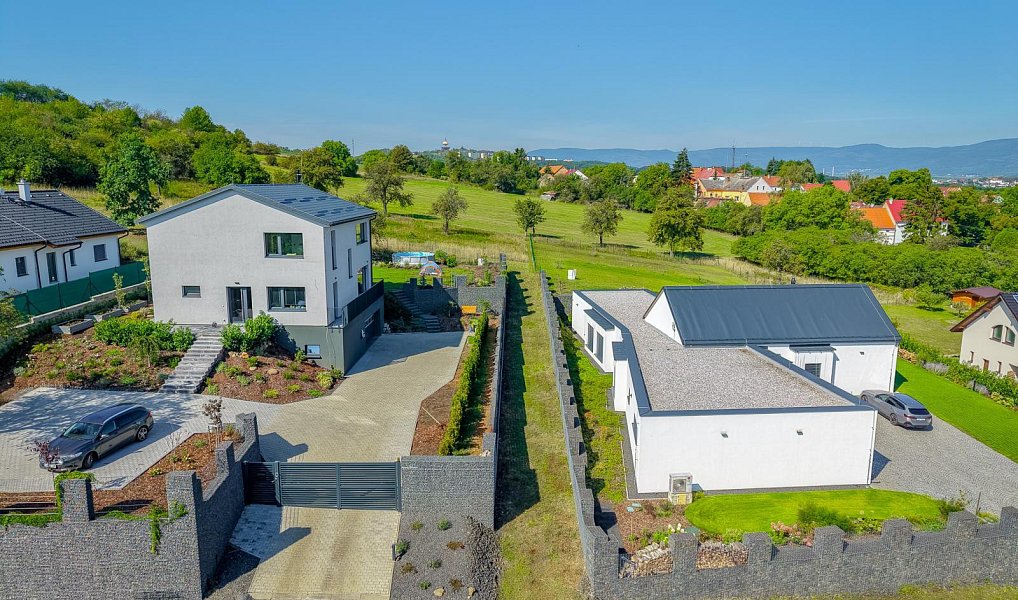 Prodej stavebního pozemku 3 240 m², Bystřany – náhled fotky 14