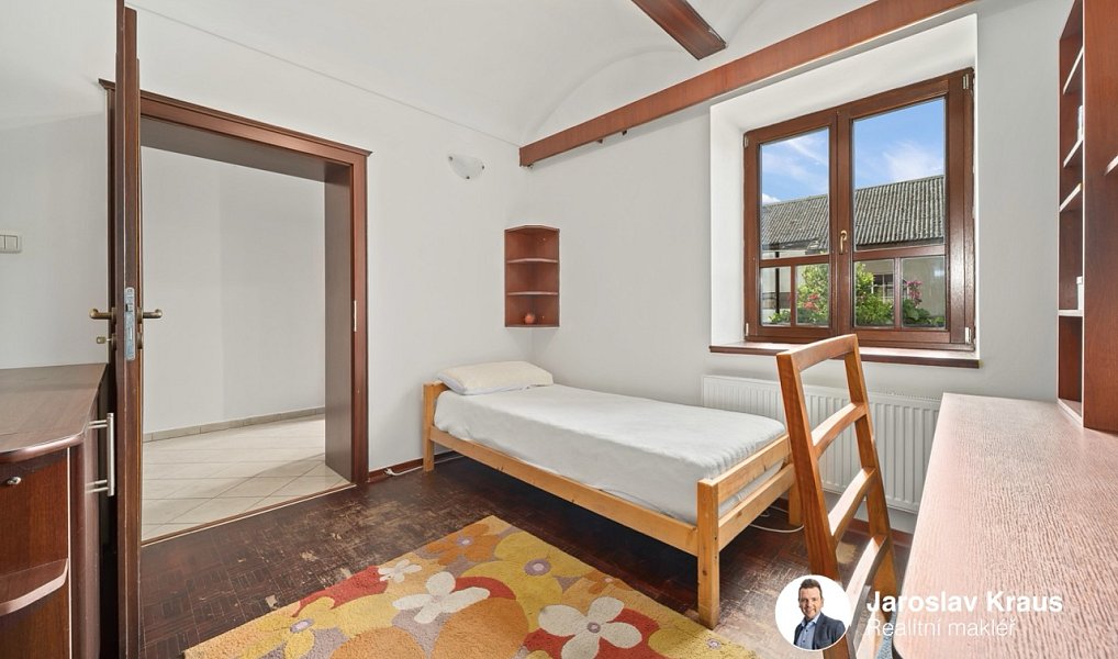Prodej obchodních prostor 286 m², Jičín – náhled fotky 18