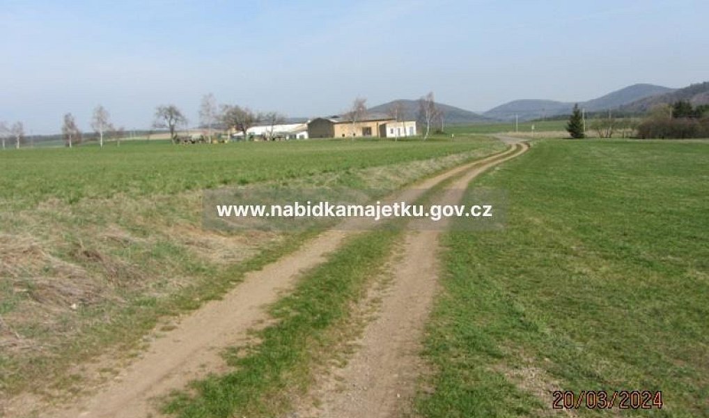 Prodej pozemku 2 215 m², Ostrovec-Lhotka – náhled fotky 6