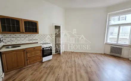 Pronájem bytu 3+1 81 m², Lumírova, Praha 2 - Nusle