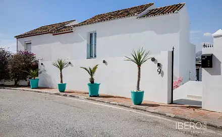 Prodej domu 152 m² s pozemkem 105 m², Guadalmina Alta, Španělsko