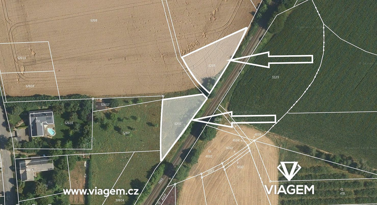 Prodej pole 1 795 m²