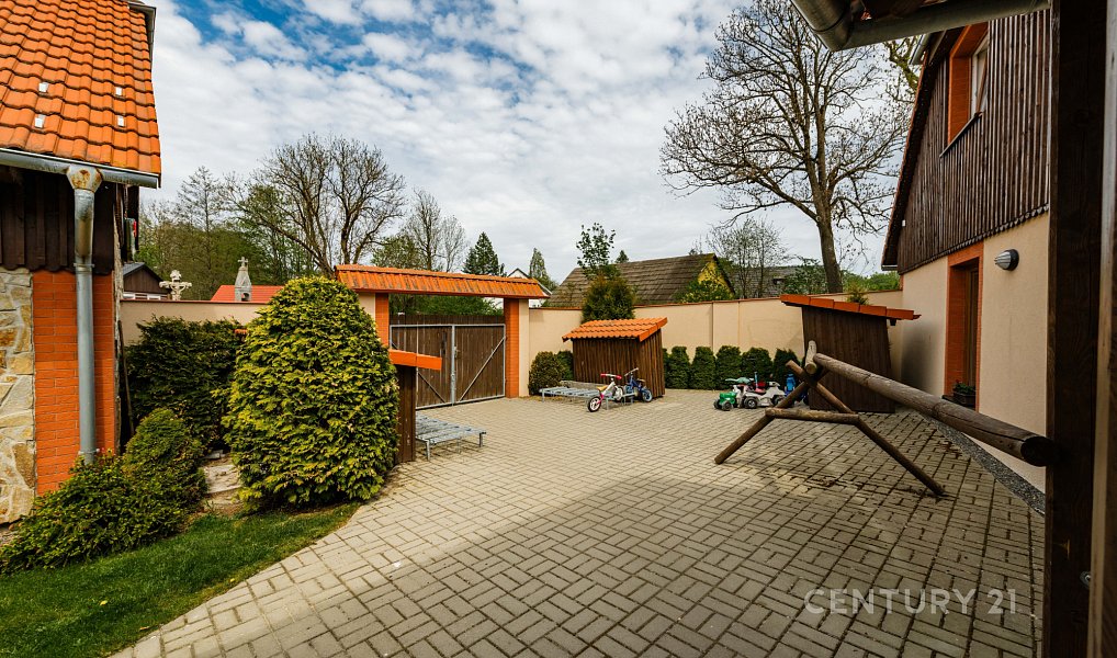 Prodej ubytovacího objektu 1 320 m², Jistebnice – náhled fotky 47
