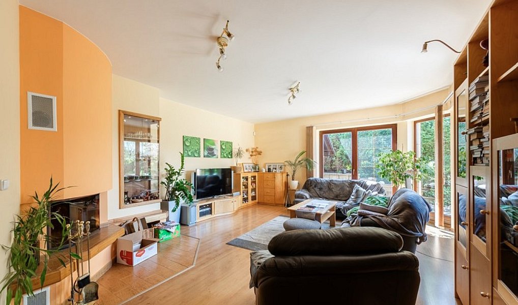 Prodej domu 376 m² s pozemkem 1 766 m², Liberec – náhled fotky 32