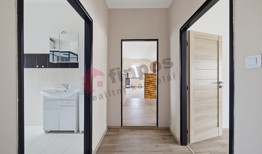 Pronájem bytu 6+kk 180 m², Divišov – náhled fotky 14