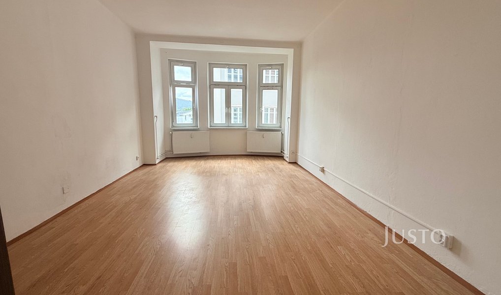 Pronájem bytu 2+1 80 m², Děčín – náhled fotky 3