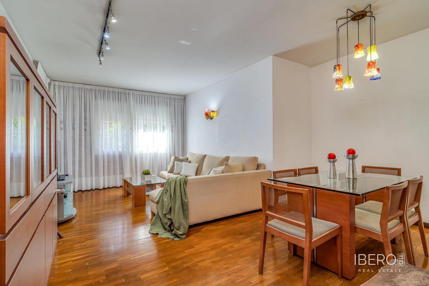 Pis 5+kk – Barcelona - Vista 3