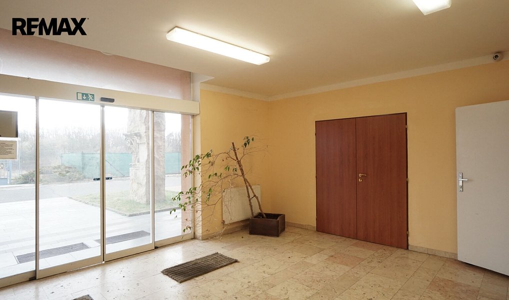 Pronájem kanceláře 407 m², Praha – náhled fotky 21