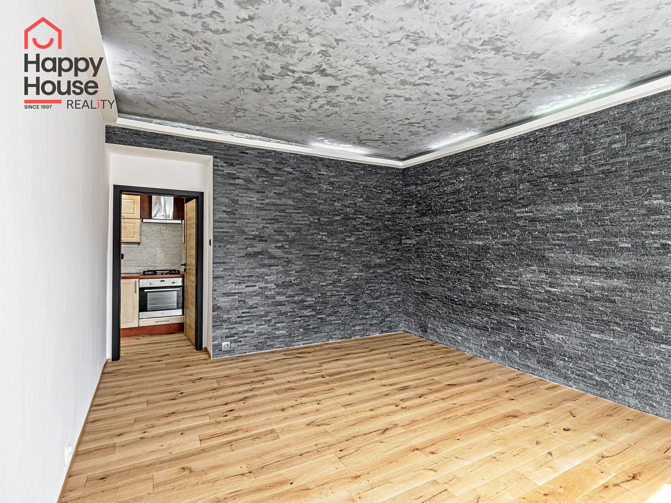 Pronájem bytu 2+1 64 m² – fotografie 3