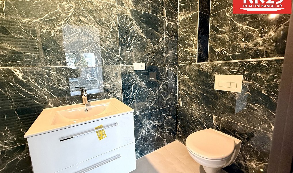 Prodej domu 200 m² s pozemkem 510 m², Velká Hleďsebe – náhled fotky 22