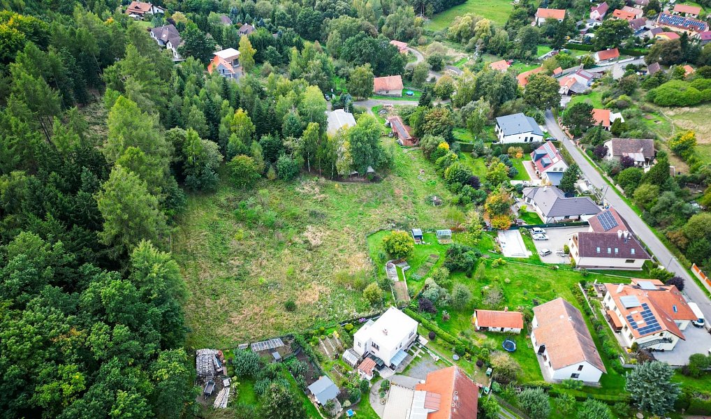 Prodej stavebního pozemku 1 119 m², Velké Popovice – náhled fotky 5