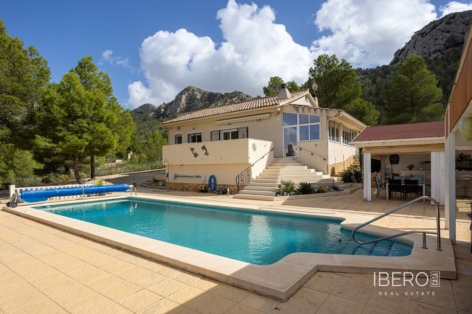 Prodej domu 134 m² s pozemkem 8 500 m²