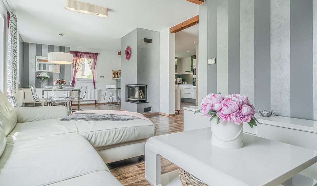 Pronájem rodinného domu, 146 m², Praha-západ, Nučice