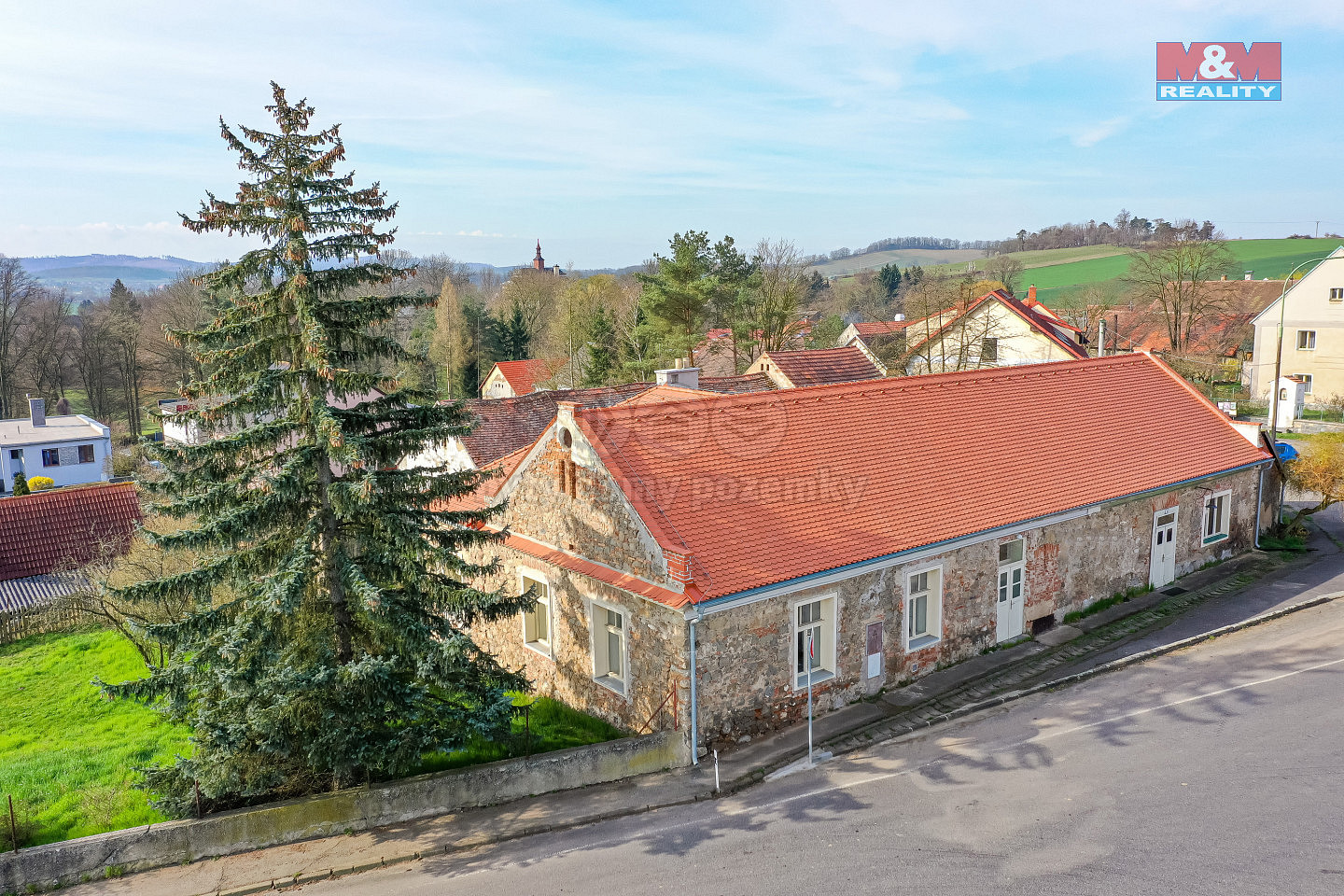Prodej obchodních prostor 290 m² – fotografie 4