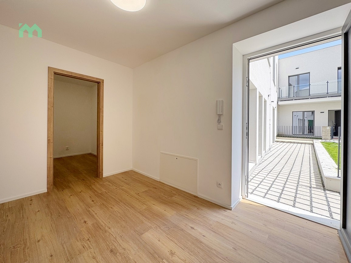 Pronájem bytu 2+kk 81 m² – další