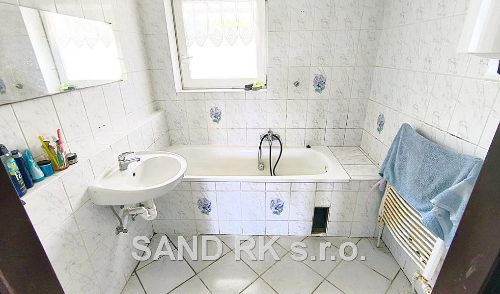 Prodej domu 170 m² s pozemkem 747 m², Chodov – náhled fotky 26