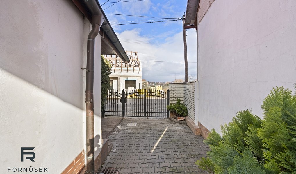 Prodej domu 93 m² s pozemkem 122 m², Zlechov – náhled fotky 20