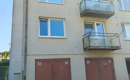 Ve výhradním zastoupení klienta nabízíme garáž o výměře 17m2, která se nachází, Čs. armády, Luka nad Jihlavou, okres Jihlava
