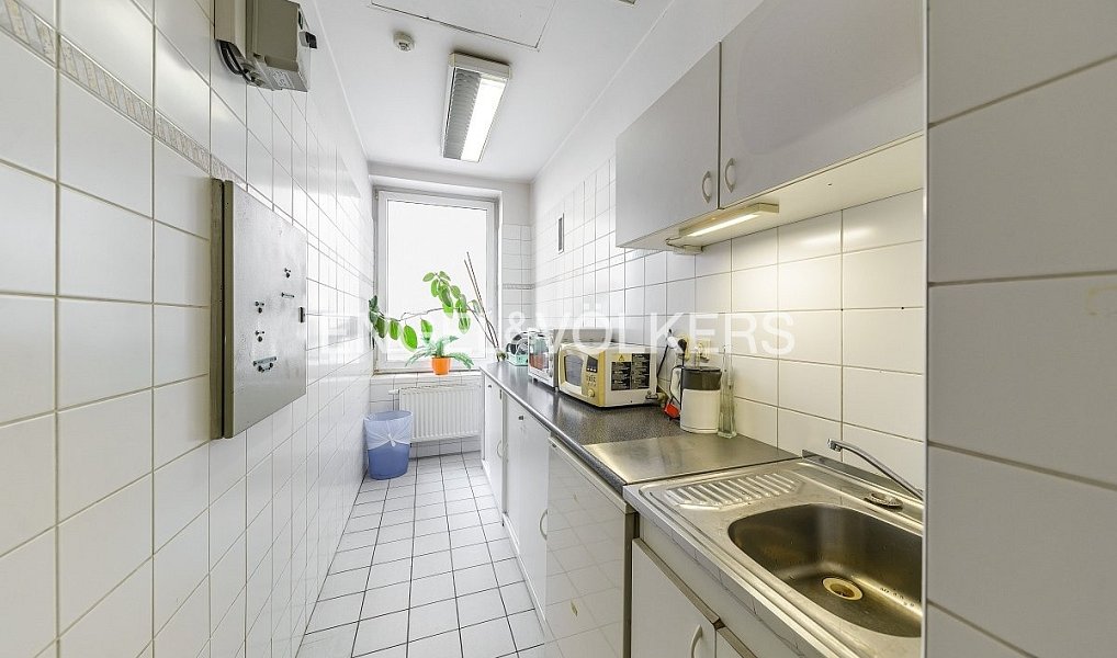 Pronájem kanceláře 18 m², Praha – náhled fotky 3
