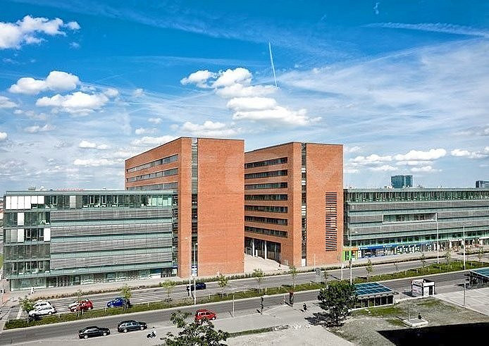 Pronájem kanceláře 3 947 m²