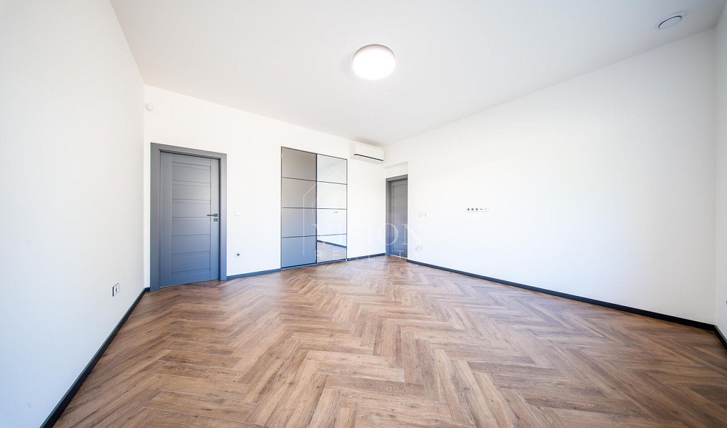 Prodej domu 272 m² s pozemkem 1 091 m², Kamenice – náhled fotky 22