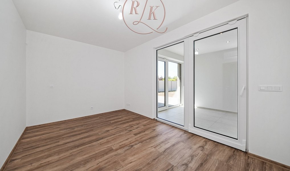 Prodej domu 170 m² s pozemkem 1 000 m², Kupařovice – náhled fotky 24