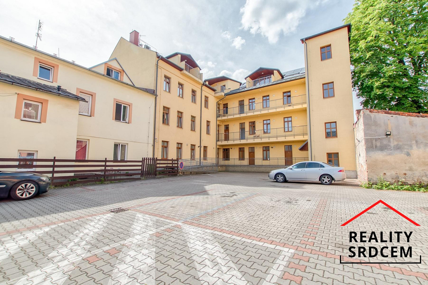Prodej domu 1 267 m² s pozemkem 703 m² - Ansicht 5