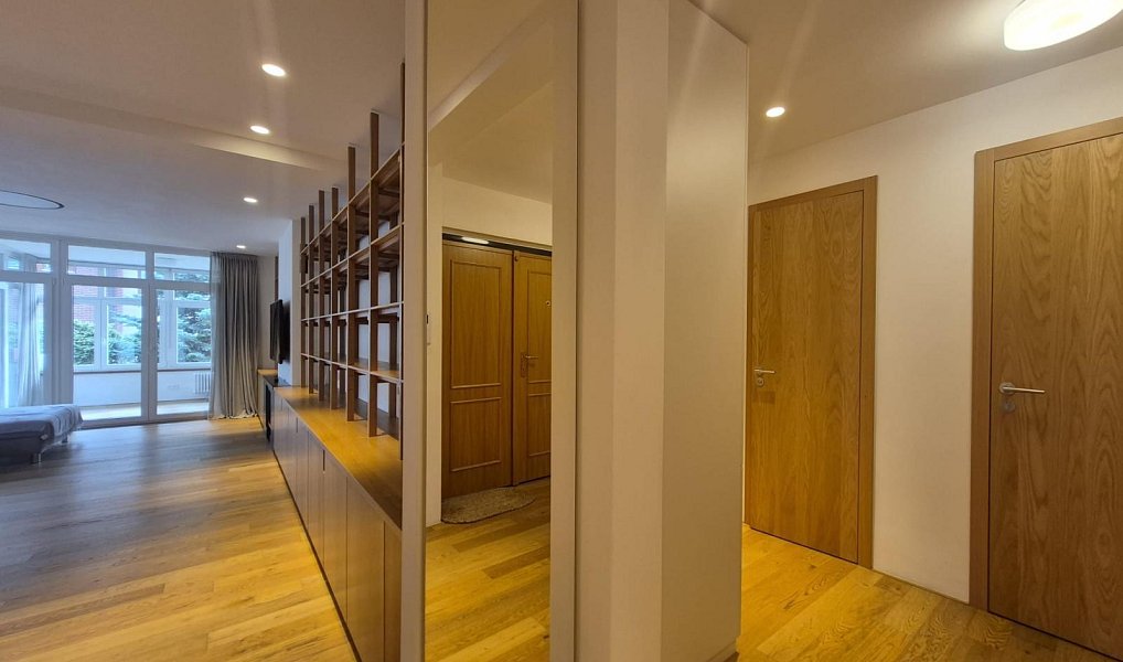 Pronájem bytu 4+kk 113 m², Praha – náhled fotky 2