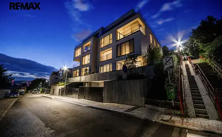 Pronájem bytu 2+kk 53 m², Ve svahu, Praha 4 - Podolí