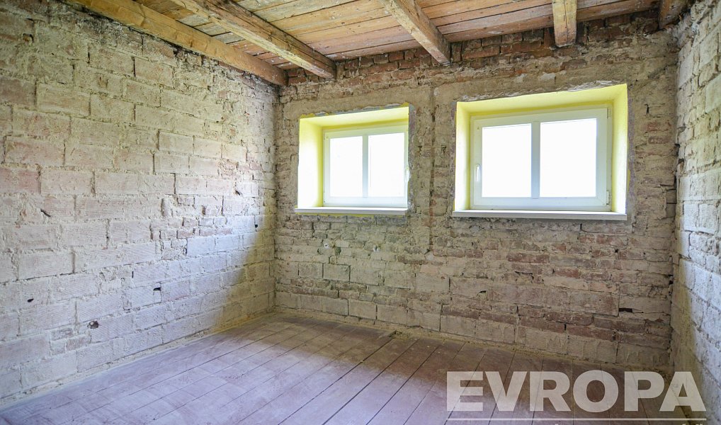 Prodej domu 300 m² s pozemkem 826 m², Břeclav – náhled fotky 33