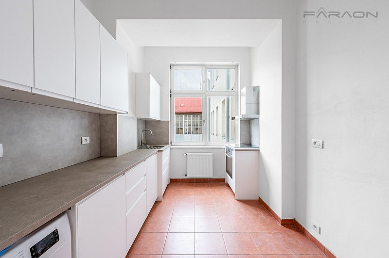 Pronájem bytu 3+1 87 m² – fotografie 3