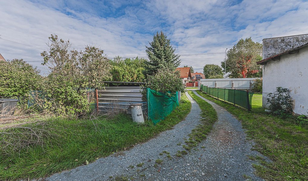 Prodej domu 130 m² s pozemkem 1 180 m², Sezemice – náhled fotky 22