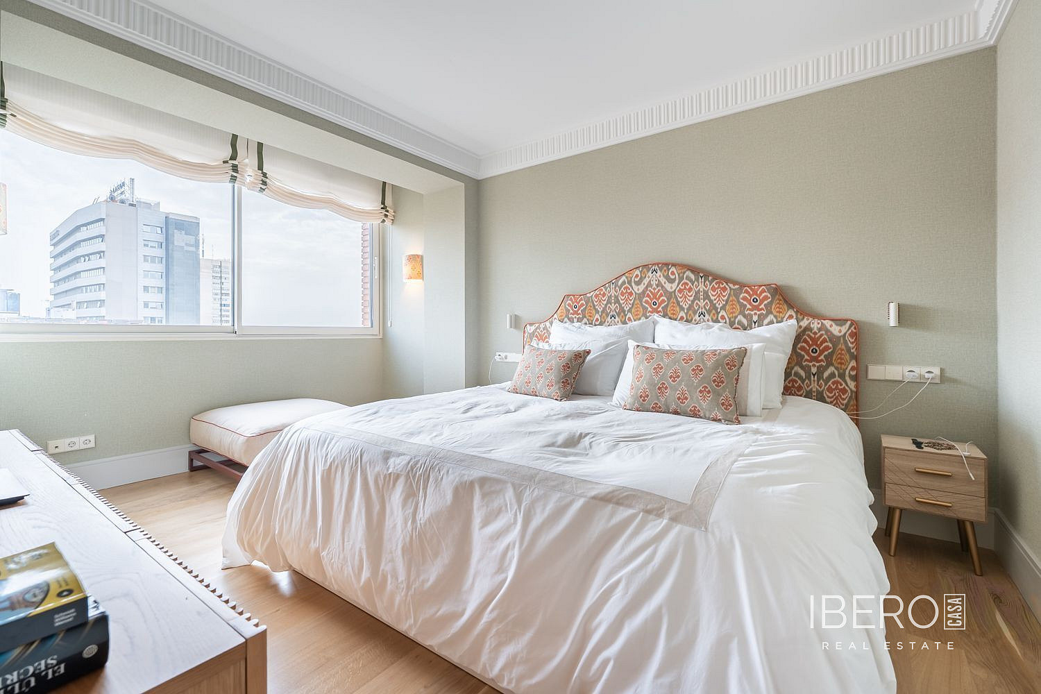 Piso 4+kk – Madrid, Barrio de los Austrias, Centro - Más