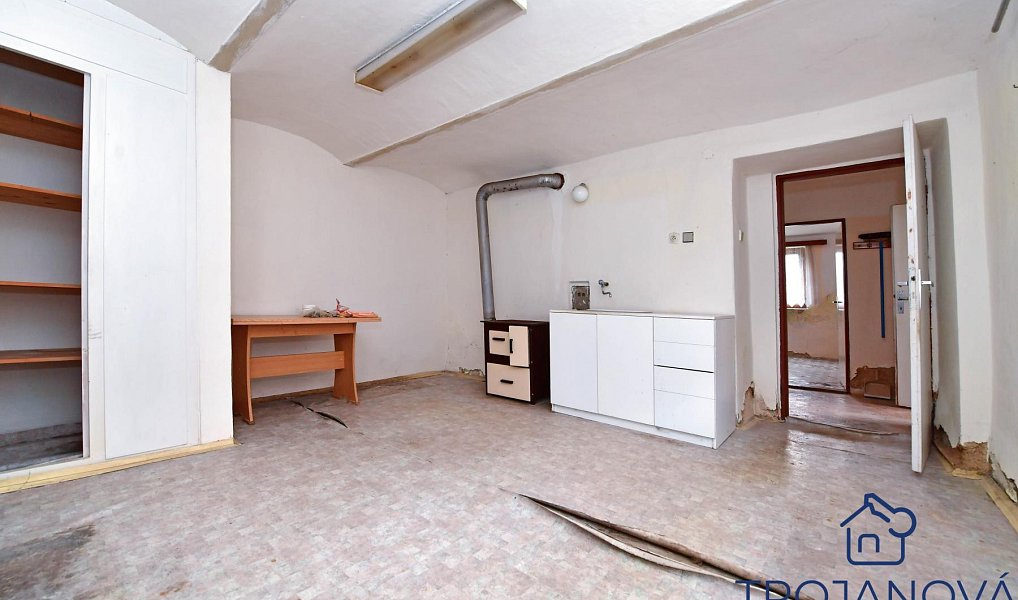 Prodej domu 120 m² s pozemkem 951 m², Tehov – náhled fotky 3