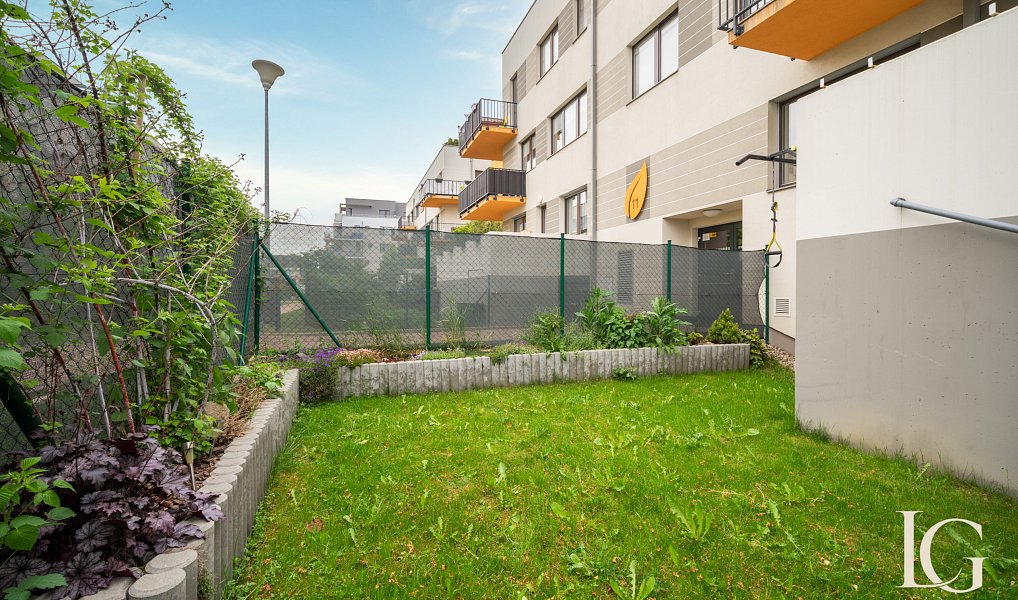 Prodej bytu 2+kk 52 m², Praha – náhled fotky 2