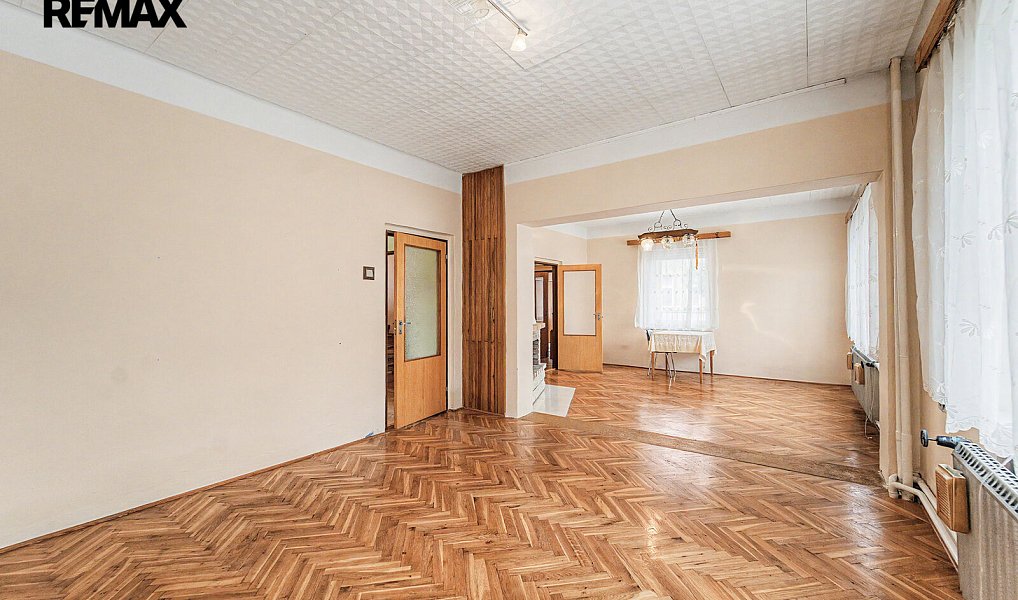 Prodej domu 294 m² s pozemkem 427 m², Pečky – náhled fotky 8
