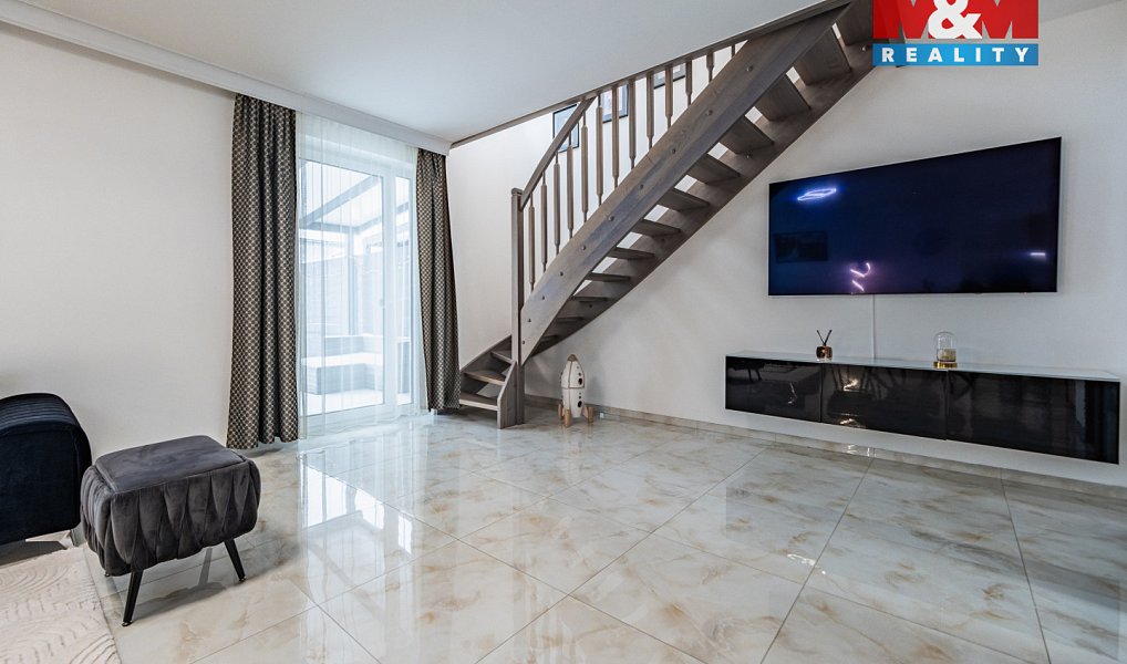 Prodej bytu 4+kk 93 m², Kostelec nad Černými lesy – náhled fotky 9
